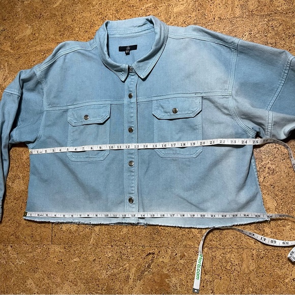 Missguided Boxy Oversized Light Wash Raw Edge Hem Trucker Jean Jacket Sz 12 - Picture 11 of 13